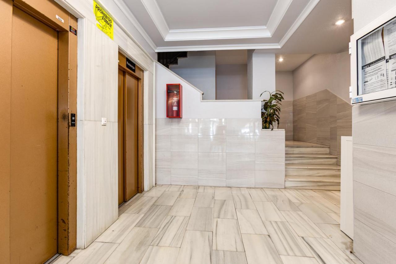 Apartment Caballero De Rodas Torrevieja Exterior photo